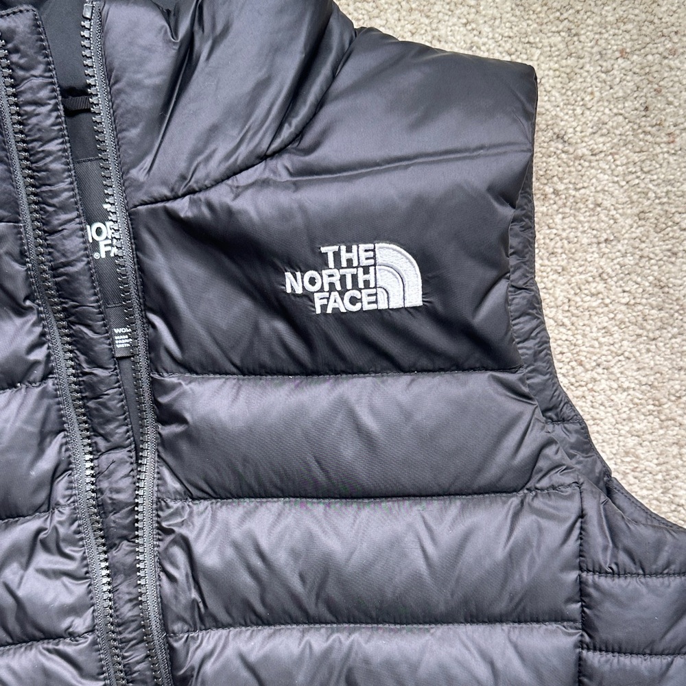 The North Face Women's TNF Black Aconcagua Puffer Vest - Picture 3 of 4